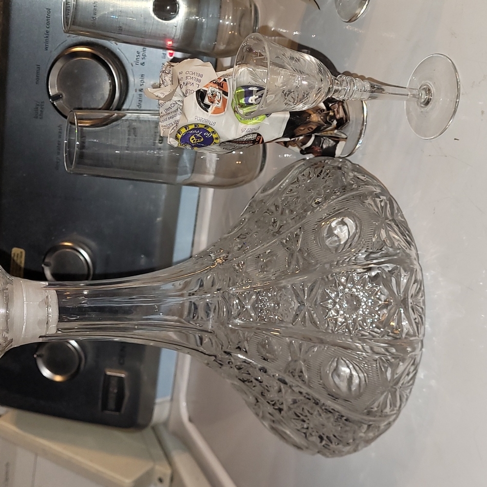 Glass decanter
